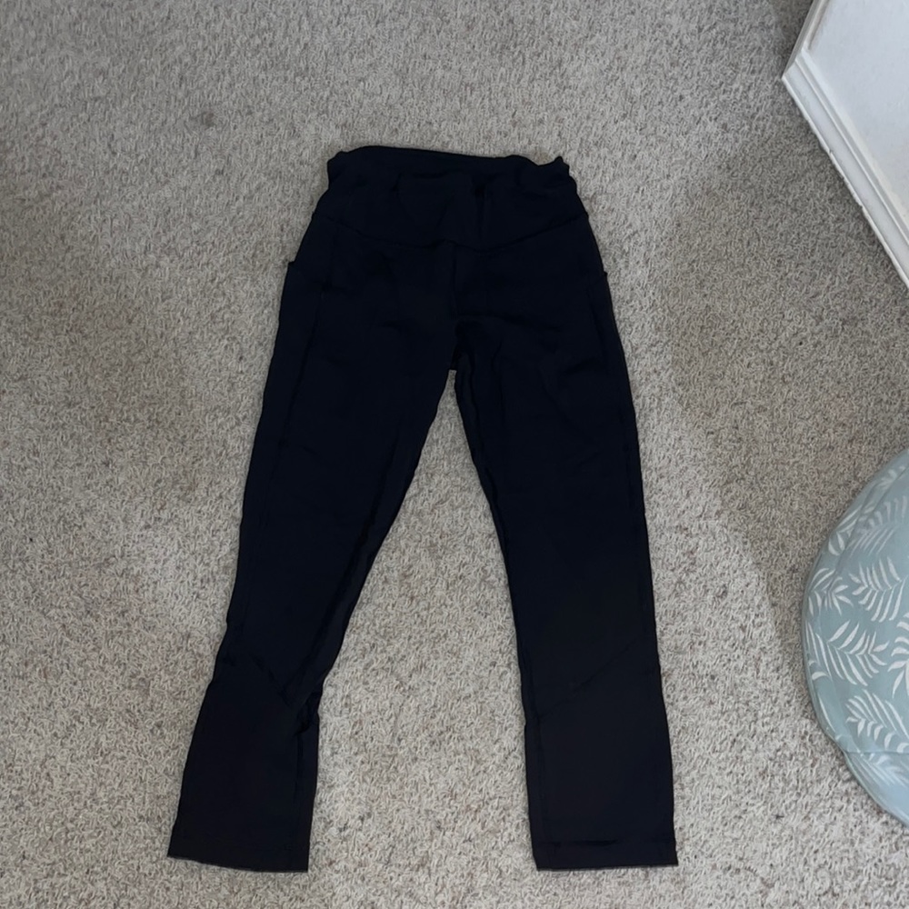 Black lulu lemon leggings